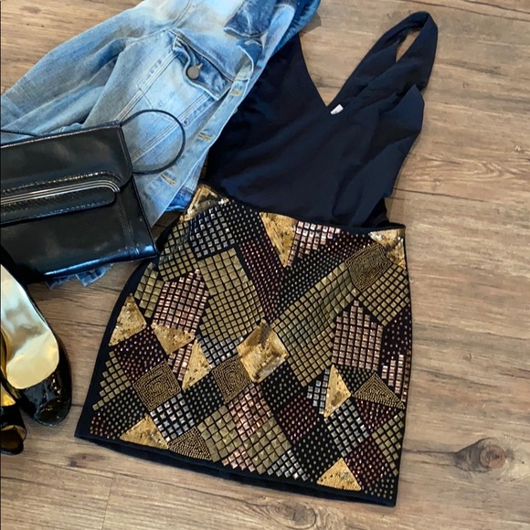 Embellished Guess Mini skirt NWT - Picture 2 of 10